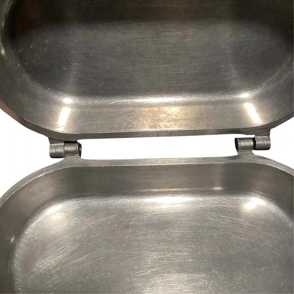 Vintage Guardian Service Cast Aluminum Omelet Pan Hinged Double Sided Skillet
